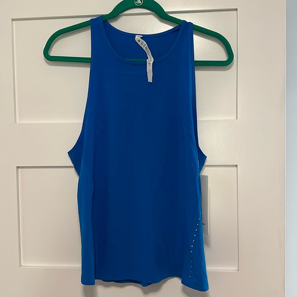 NWT Lululemon stretch run tank, color poolside blue, size 8